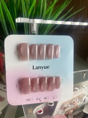 Small Pink Square Cat Eye